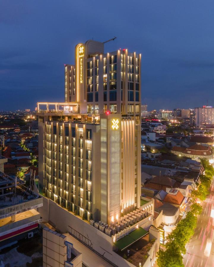 Platinum Hotel Tunjungan Surabaya Exterior photo